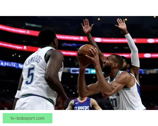 小卡缺阵战鹈鹕 泰伦卢回应阵容调整心态明确